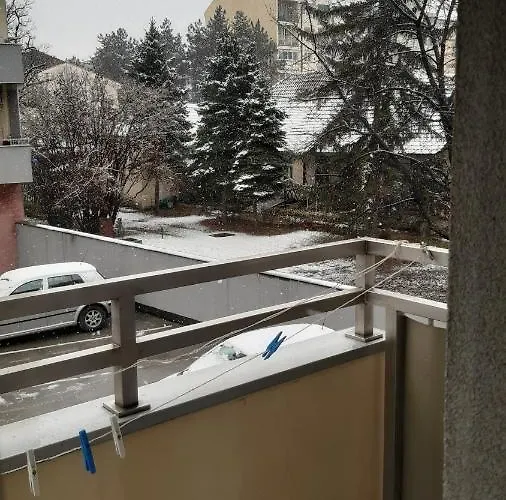 Ema Апартаменты *