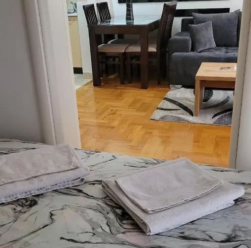 Ema Апартаменты Валево